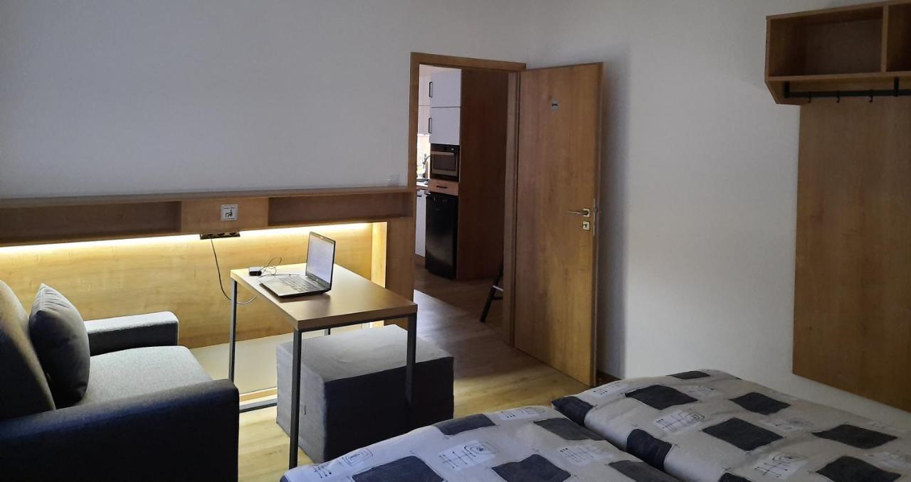 Apartment Vlci Nora *
